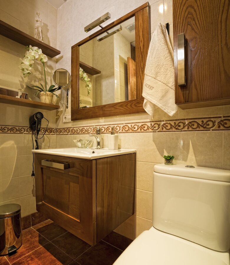 Toledo Palace Suite Apartment - Toledo, Spain