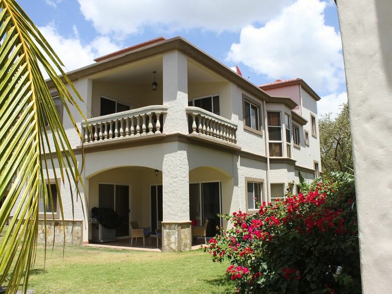 Hacienda Iguana - Playa Colorado, Nicaragua