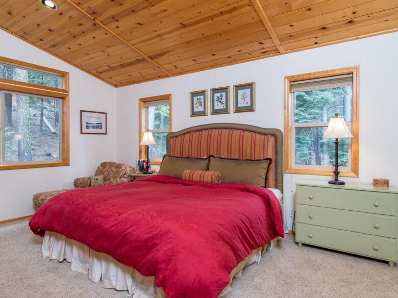 Charming Truckee Retreat - Truckee, California