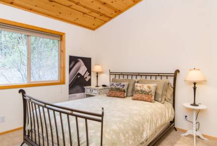 Charming Truckee Retreat - Truckee, California