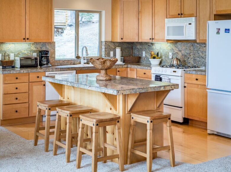 Charming Truckee Retreat - Truckee, California