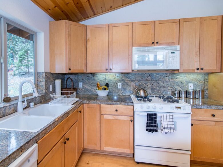 Charming Truckee Retreat - Truckee, California