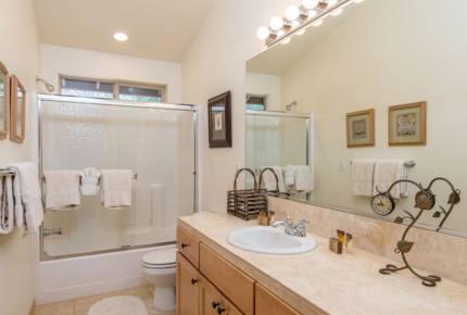 Charming Truckee Retreat - Truckee, California