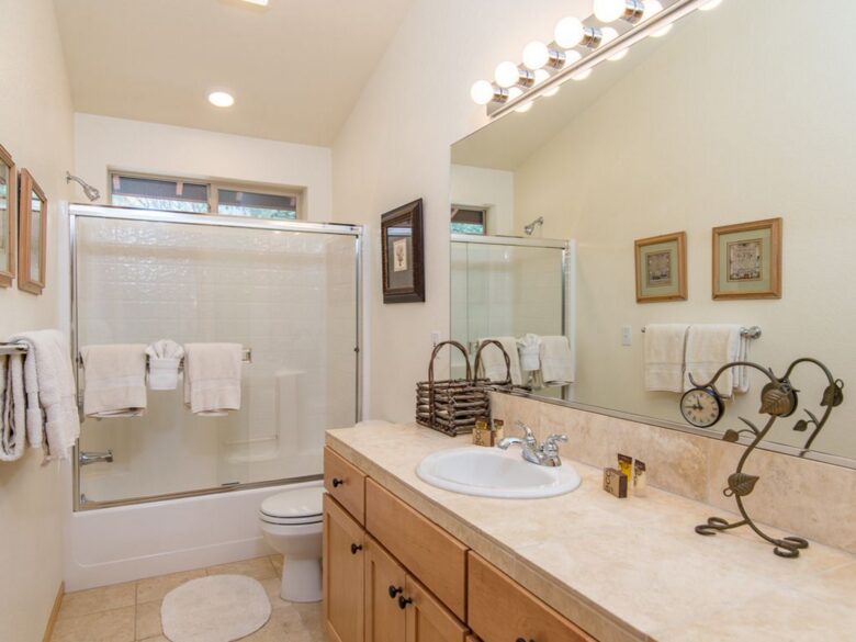 Charming Truckee Retreat - Truckee, California