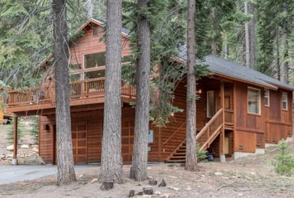 Charming Truckee Retreat - Truckee, California