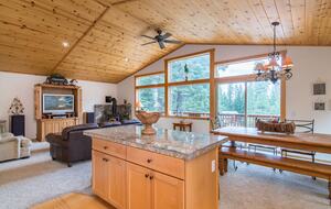 Charming Truckee Retreat - Truckee, California