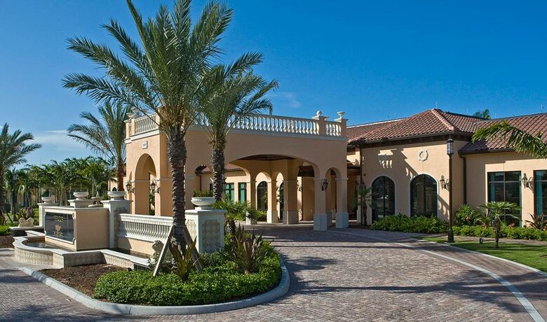 Heart of Naples - Naples, Florida