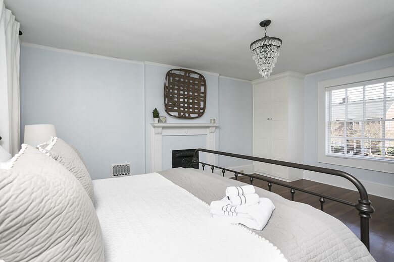 The Mouse House: Downtown Greenville - Greenville, South Carolina