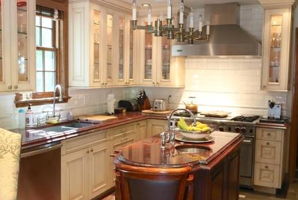 Little French Chateau in Santa Monica - Santa Monica, California