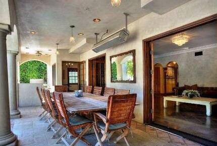 Little French Chateau in Santa Monica - Santa Monica, California