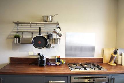 2 Bedroom Apartment Centrally Located in Portobello - London, United Kingdom