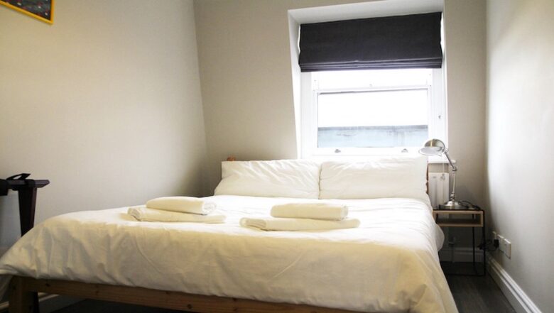 2 Bedroom Apartment Centrally Located in Portobello - London, United Kingdom