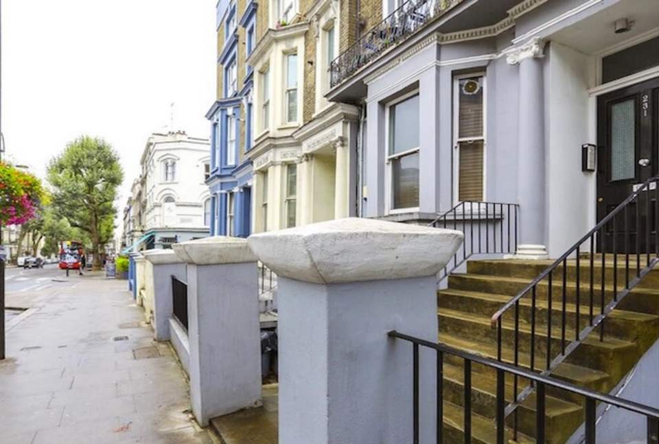2 Bedroom Apartment Centrally Located in Portobello - London, United Kingdom