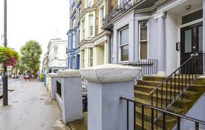 2 Bedroom Apartment Centrally Located in Portobello - London, United Kingdom