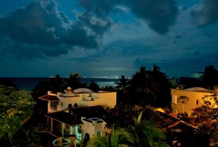 Casa Blanca Beach House (Playa's #1 Vacation Rental) - Playa del Carmen, Mexico