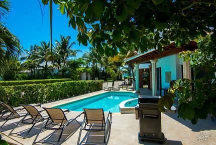 Casa Blanca Beach House (Playa's #1 Vacation Rental) - Playa del Carmen, Mexico