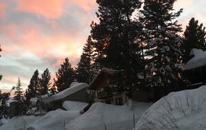Walk to the Lifts in Mammoth Lakes California - Mammoth Lakes, California