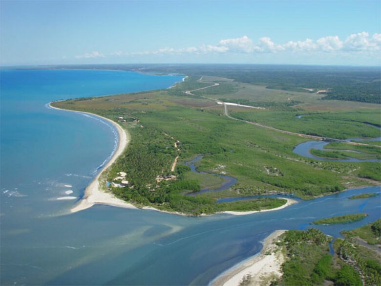 Beach Front Property in Villa Oberoi Resort -Santo Andre - Bahia - Santo Andre, Brazil