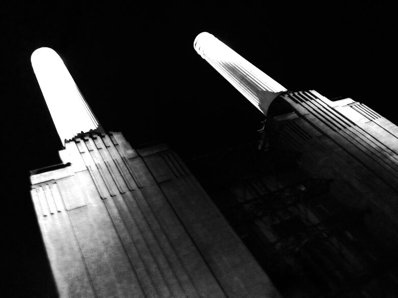 Battersea Power Station Premium Apartment - London, United Kingdom