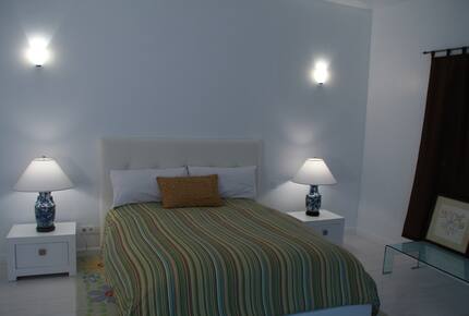 Summer Home Hideaway - Nassau, Bahamas