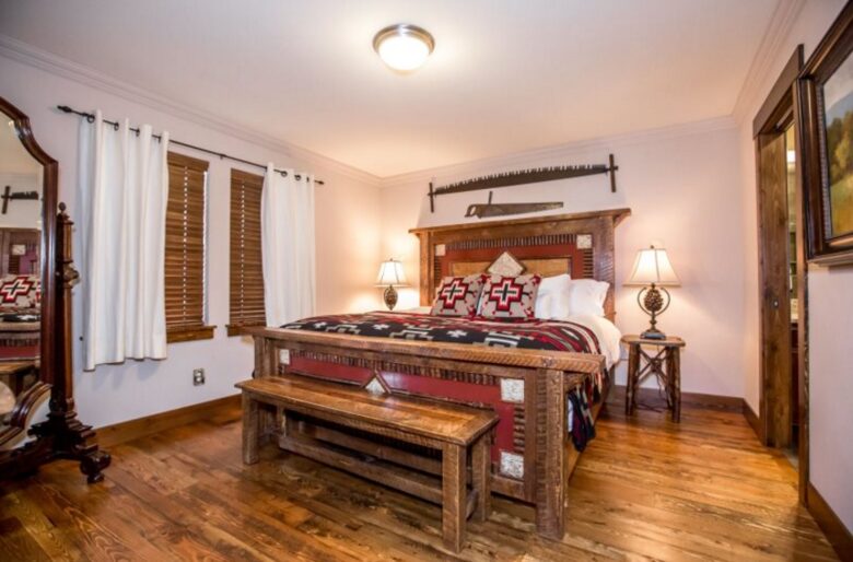 The Woodside House - Whitefish, Montana