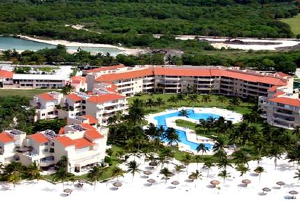 Ocean Front Penthouse - Puerto Aventuras, Mexico