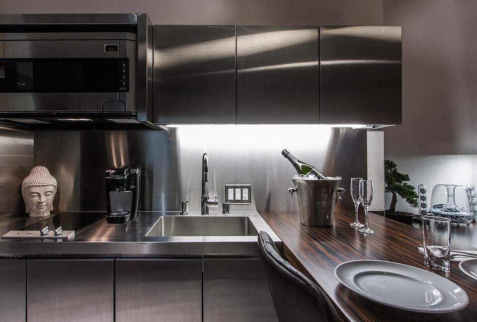 Palms Place "Good Vibes Suite" - Las Vegas, Nevada