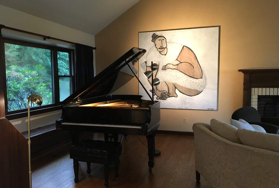 Classic Hudson Riverfront Home and Pool - Highland, New York