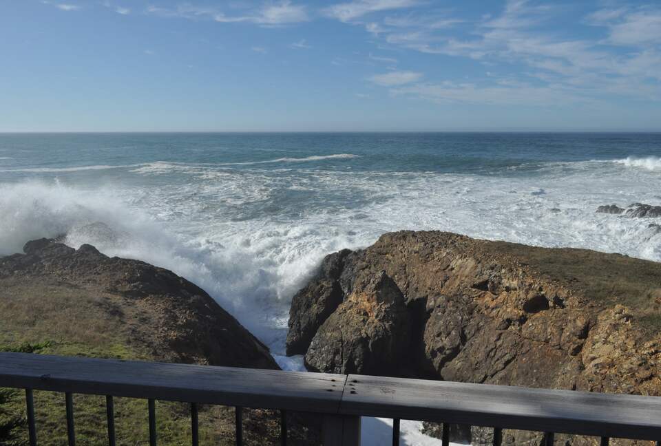 Shelter Cove Pacific Ocean Home - Shelter Cove, California