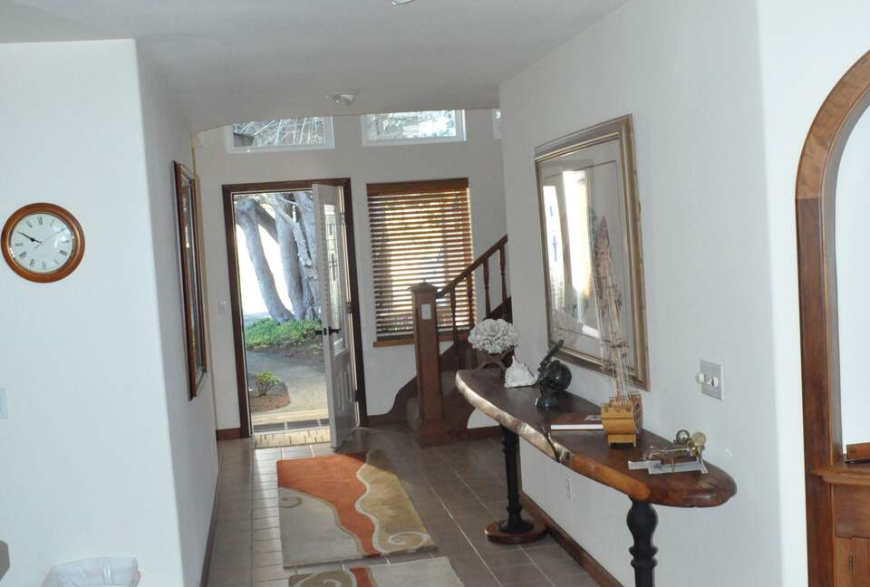 Shelter Cove Pacific Ocean Home - Shelter Cove, California