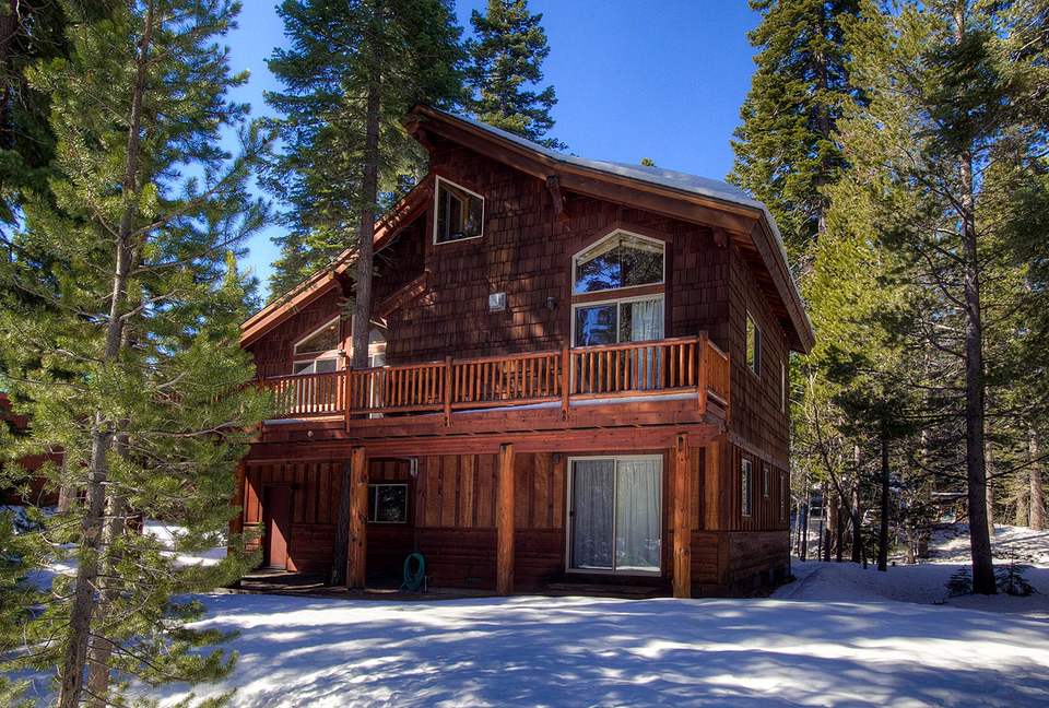 Blue Pine Lodge on Lake Tahoe - Tahoma, California