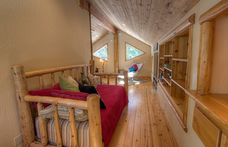 Blue Pine Lodge on Lake Tahoe - Tahoma, California