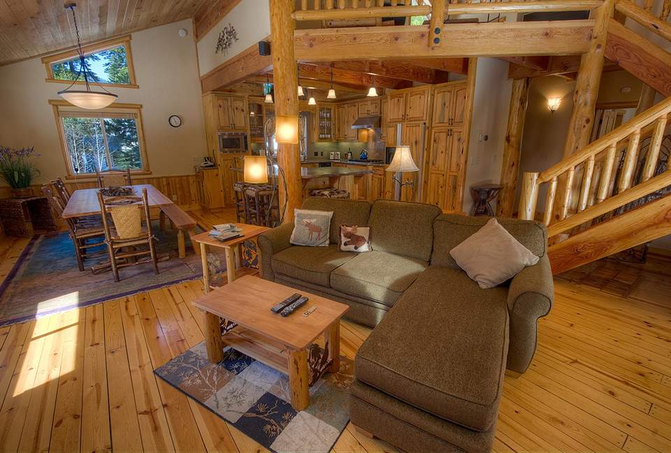 Blue Pine Lodge on Lake Tahoe - Tahoma, California