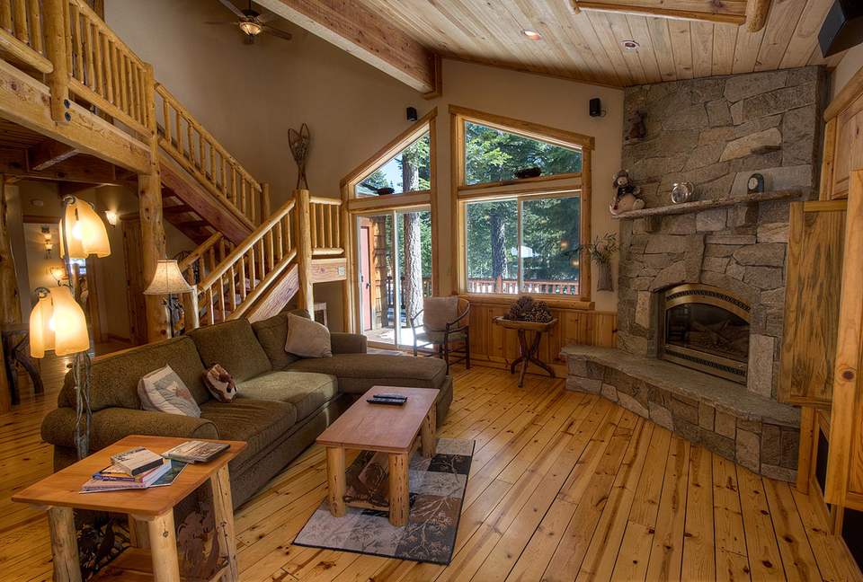 Blue Pine Lodge on Lake Tahoe - Tahoma, California