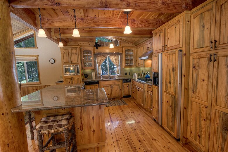 Blue Pine Lodge on Lake Tahoe - Tahoma, California