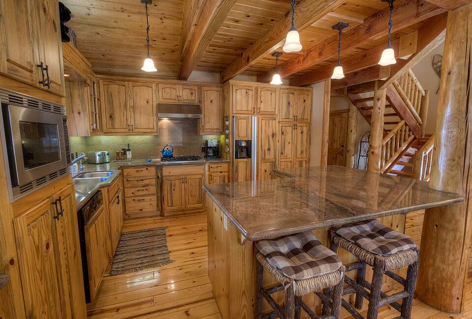 Blue Pine Lodge on Lake Tahoe - Tahoma, California