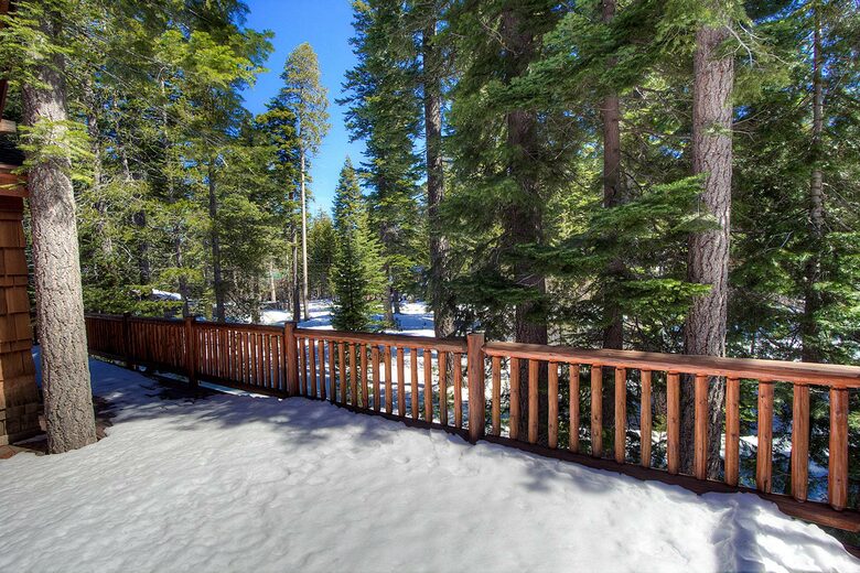 Blue Pine Lodge on Lake Tahoe - Tahoma, California