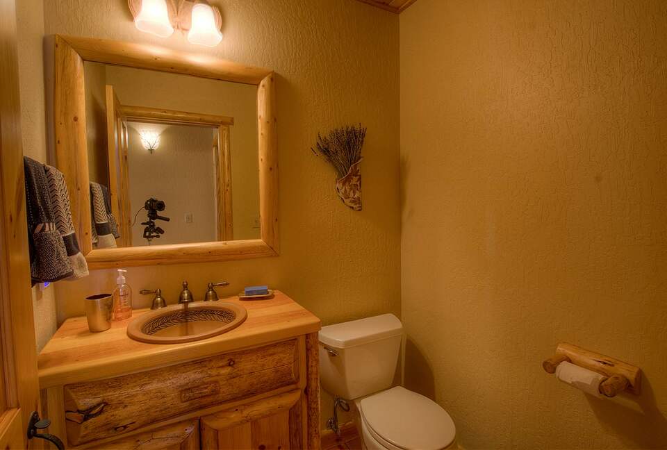 Blue Pine Lodge on Lake Tahoe - Tahoma, California