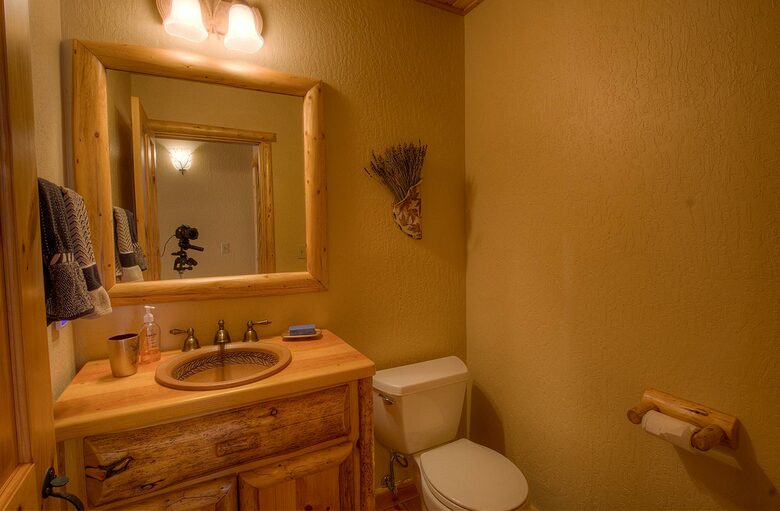 Blue Pine Lodge on Lake Tahoe - Tahoma, California