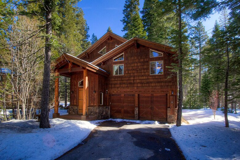 Blue Pine Lodge on Lake Tahoe - Tahoma, California