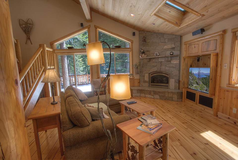 Blue Pine Lodge on Lake Tahoe - Tahoma, California