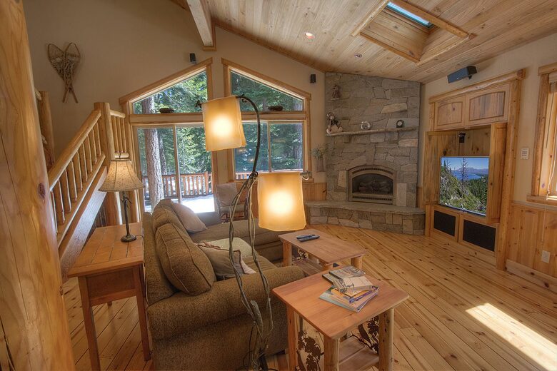 Blue Pine Lodge on Lake Tahoe - Tahoma, California