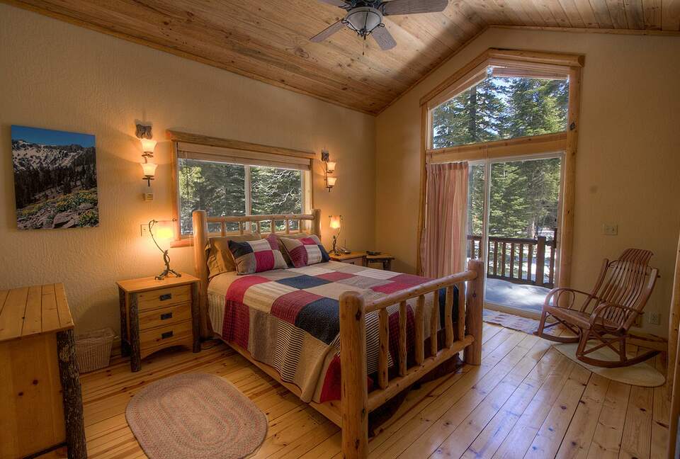 Blue Pine Lodge on Lake Tahoe - Tahoma, California