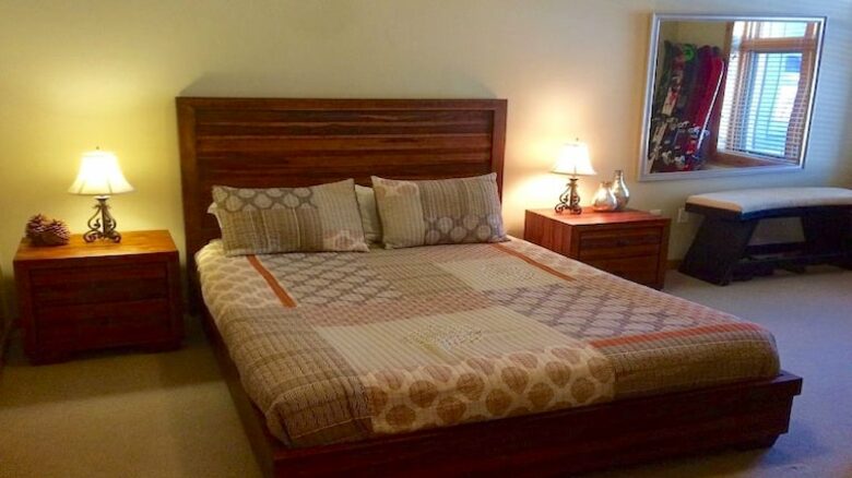 Solstice Mammoth Lakes - Mountain High Sierra Retreat - Mammoth Lakes, California