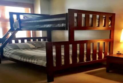 Solstice Mammoth Lakes - Mountain High Sierra Retreat - Mammoth Lakes, California