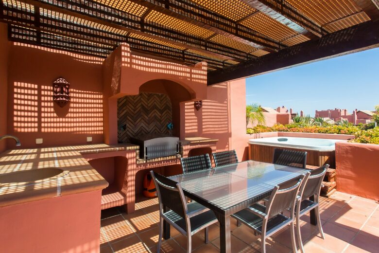 Torre Bermeja - Gualdalmansa, Spain