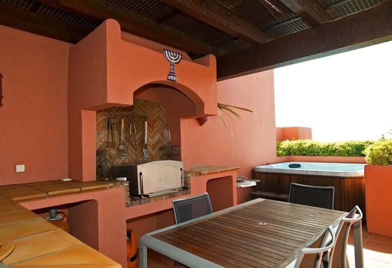 Torre Bermeja - Gualdalmansa, Spain