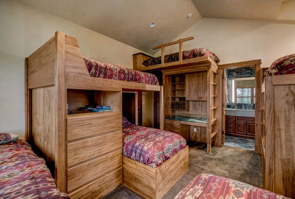 Rocking Chair Lodge - Moving Mountains - Steamboat Springs, Colorado