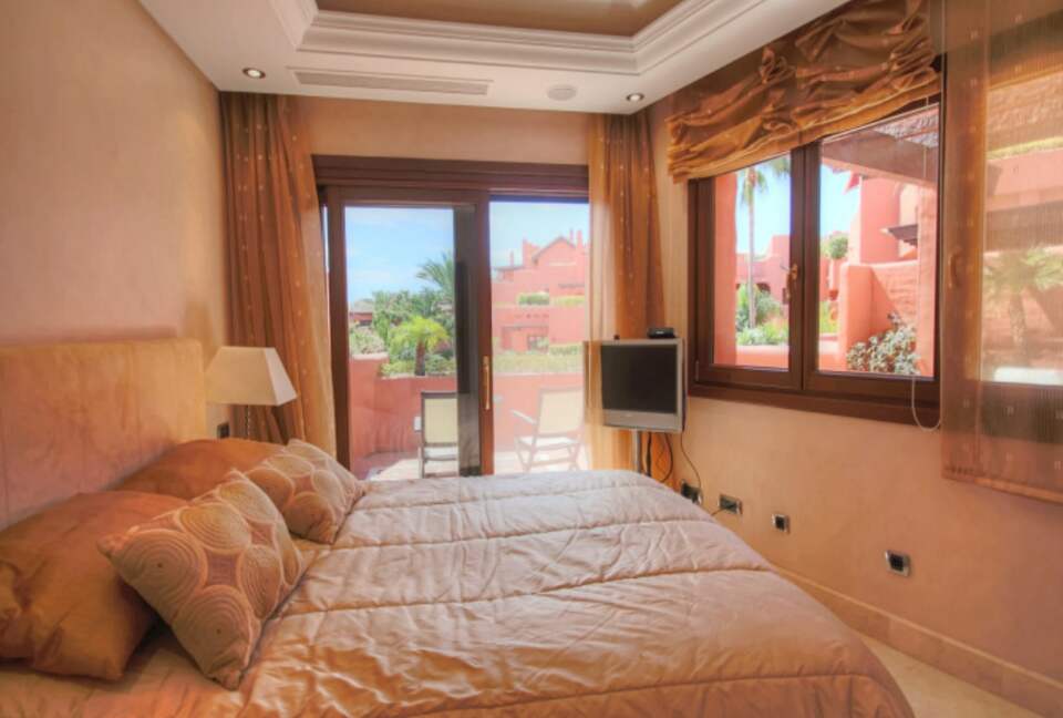 Torre Bermeja - Gualdalmansa, Spain