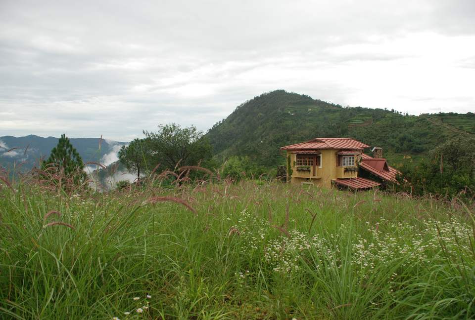 Villa Loshegani - Nainital, India
